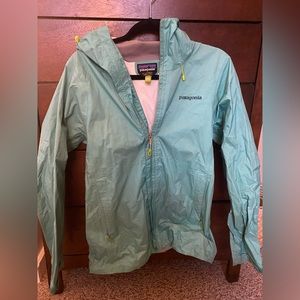 Patagonia rain jacket medium 💧